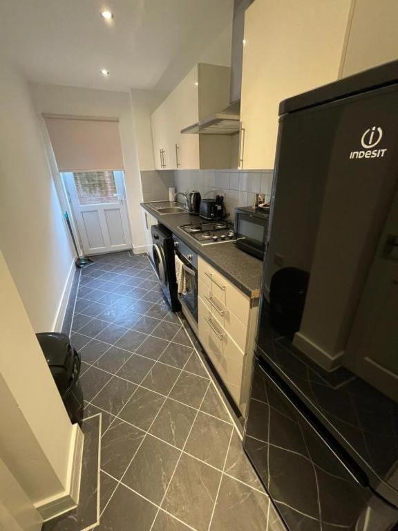 Two Bedroom House Free Parking Liverpool Buitenkant foto